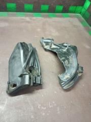 Запчасть кронштейн троса безопасности Audi 100 1993