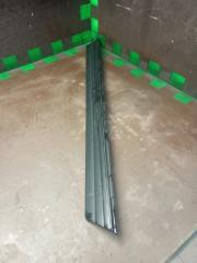 Запчасть молдинг двери задний левый Subaru Legacy 1993