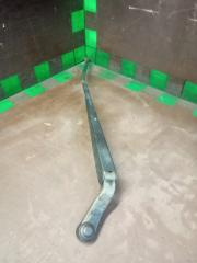 Запчасть дворник лобового стекла передний правый Subaru Legacy 1993