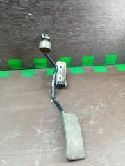 Запчасть педаль газа Nissan Maxima 1995