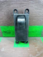 Запчасть кнопка стеклоподъемника задняя левая Nissan Maxima 1995