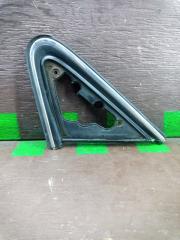 Запчасть уголок двери внешний передний левый Nissan Maxima 1995