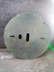 Запчасть крышка запасного колеса задняя Nissan Maxima 1995