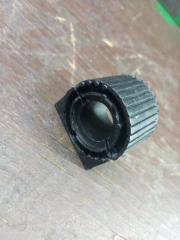 Запчасть втулка стабилизатора Audi Q3 2015