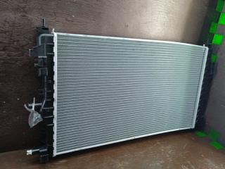 Запчасть радиатор охлаждения двигателя Opel Astra 2014