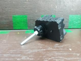 Запчасть корректор фар Mitsubishi Montero Sport 2002