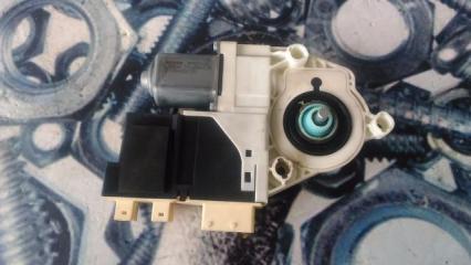 Моторчик стеклоподъемника передний правый Citroen C4 2005