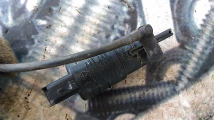 Насос омывателя Renault Symbol 1999-2008 Б/У Насос омывателя Renault Symbol 1999-2008