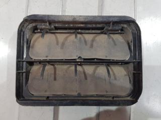 Запчасть решетка вентиляционная Renault Sandero 2012