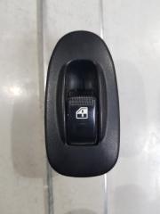 Фото запчасти кнопка стеклоподъемника задняя левая KIA Spectra 2007 Б/У запчасть Запчасть кнопка стеклоподъемника задняя левая KIA Spectra 2007