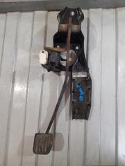 Запчасть педаль тормоза Land Rover Freelander 2010