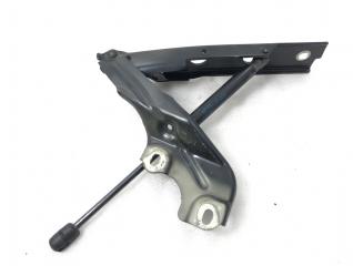 Петля капота A6 2012 4G2 CHV Петля капота A6 2012 4G2 CHV