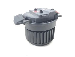 Моторчик печки A6 2011 4G2 CHV
