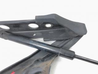Петля капота A6 2012 4G2 CHVA Петля капота A6 2012 4G2 CHVA