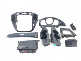 Запчасть пластик салона Toyota Kluger V 2002