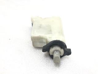 Замок лючка бензобака Skyline 2006 CKV36 VQ37VHR