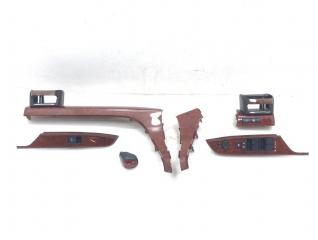 Пластик салона Toyota Alphard 2009