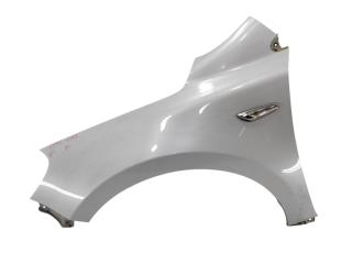 Запчасть крыло переднее левое Suzuki Kizashi 2010
