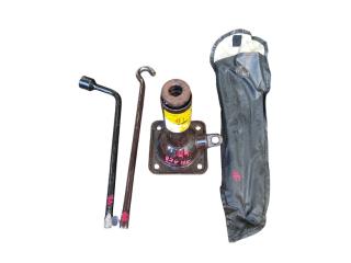 Запчасть домкрат Toyota Hilux Surf 1998