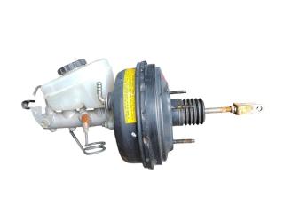 Фото запчасти главный тормозной цилиндр Toyota Altezza 2000 контрактная запчасть Запчасть главный тормозной цилиндр Toyota Altezza 2000