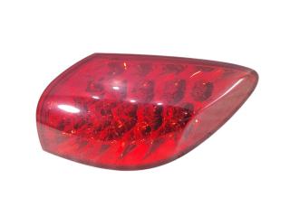 Стоп-сигнал правый Nissan Skyline Crossover 2010