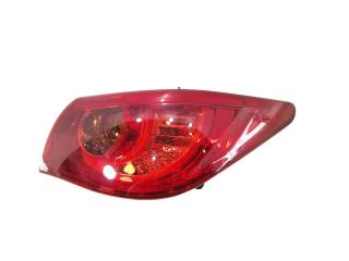 Запчасть стоп-сигнал правый Nissan Skyline 2014