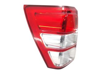 Стоп-сигнал левый Suzuki Escudo TDA4W J24B