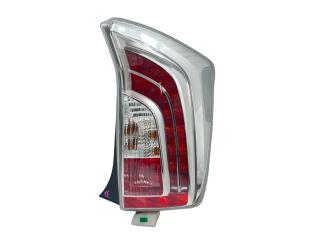 Фото запчасти стоп-сигнал правый Toyota Prius 2011 контрактная запчасть Запчасть стоп-сигнал правый Toyota Prius 2011