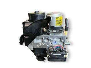 Запчасть блок abs Toyota Crown Majesta 2005