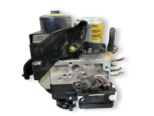 Запчасть блок abs Toyota Crown Majesta 2005
