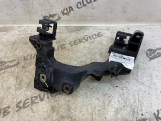 Кронштейн телевизора передний левый KIA CEED 2012-2015