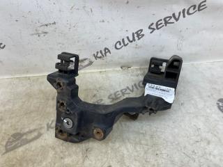 Кронштейн телевизора передний левый KIA CEED 2012