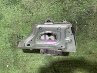 Крепление аккумулятора Honda ODYSSEY 1996