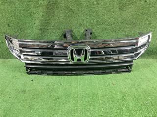 Решетка радиатора Honda STEPWGN