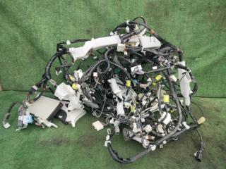 Проводка салона Toyota PRIUS 2016