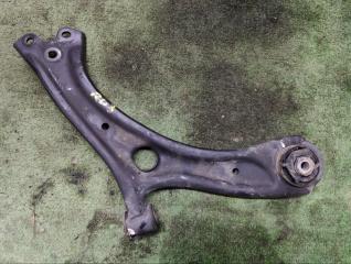 Запчасть рычаг подвески нижний передний правый Honda VEZEL 2015