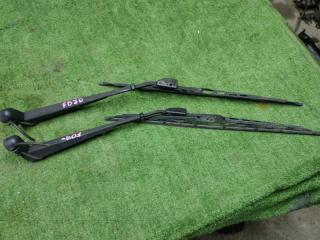 Дворник mitsubishi CANTER