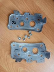 Крепление магнитофона TOYOTA ALLION ZRT260 2 ракурс
