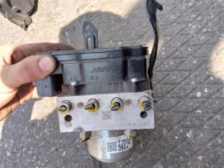 Блок abs HONDA VEZEL RU3 LEB 5S27A-0384 2 ракурс