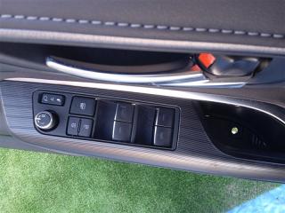 Обшивка дверей правая передняя TOYOTA HARRIER MXUA80 M20A-FKS 67601-X1T17 4 ракурс Обшивка дверей правая передняя TOYOTA HARRIER MXUA80 M20A-FKS 67601-X1T17 4 ракурс