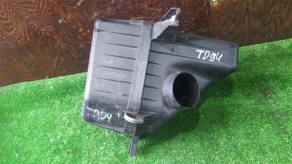 Корпус воздушного фильтра SUZUKI ESCUDO TD94W H27A 4 ракурс