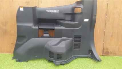 Обшивка багажника правая задняя TOYOTA NOAH ZWR90W 62511-V1010 1 ракурс