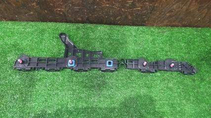 Крепление бампера правое заднее TOYOTA NOAH ZWR90W 52155-V1010 4 ракурс