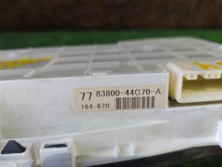 Спидометр TOYOTA ISIS ZNM10 1ZZ-FE 8380044C70 3 ракурс Спидометр TOYOTA ISIS ZNM10 1ZZ-FE 8380044C70 3 ракурс