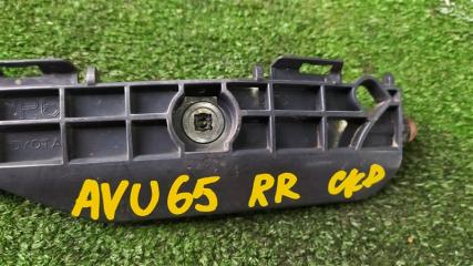 Крепление бампера правое заднее TOYOTA HARRIER AVU65 52155-48050 4 ракурс