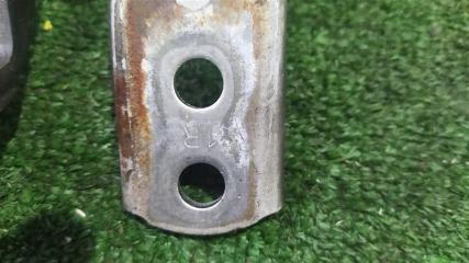 Петля дверная правая передняя TOYOTA CELICA ZZT230 2 ракурс Петля дверная правая передняя TOYOTA CELICA ZZT230 2 ракурс