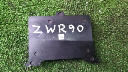 Блок управления TOYOTA NOAH ZWR90W 8596A-V1020 3 ракурс
