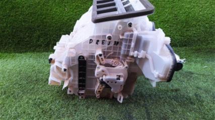 Корпус печки MAZDA MX-30 DREJ3P 3 ракурс Корпус печки MAZDA MX-30 DREJ3P 3 ракурс