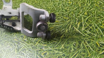 Ролик раздвижной двери TOYOTA SPADE NCP141 2 ракурс