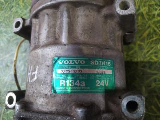 Компрессор кондиционера VOLVO FH12 D12 21184142 5 ракурс
